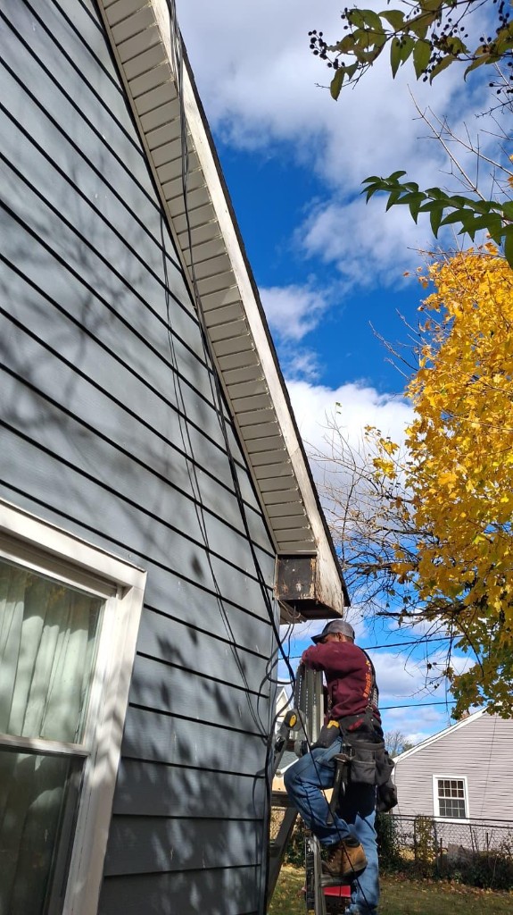 Roofline Gutter & Wiring in Pennsylvania Service Area
